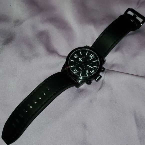 Victory Instruments V-Nomad Chronograph Black/White Leather Men's Casual Watch - Picture 4 of 11